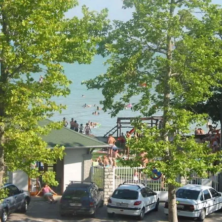 In Csopak/balaton 18320 *